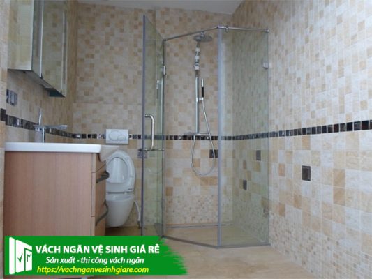 Vách ngăn nhà vệ sinh compact