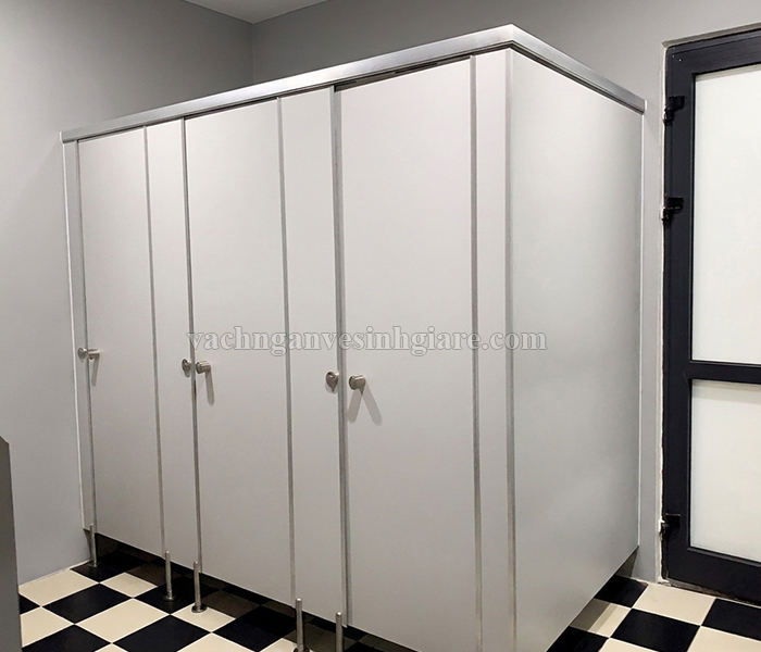 Bí quyết kỹ thuật giúp tăng tuổi thọ tối đa khi thi công vách ngăn vệ sinh compact cdf