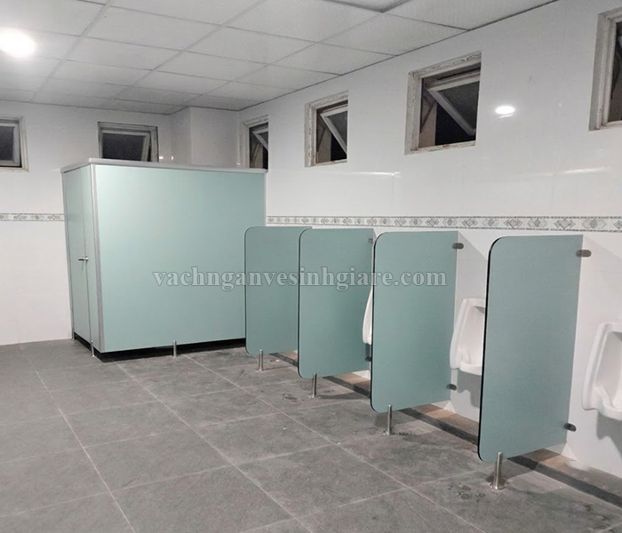 Yếu tố giúp VNT đạt tiến độ thi công vách ngăn vệ sinh compact cdf 100m2/ngày